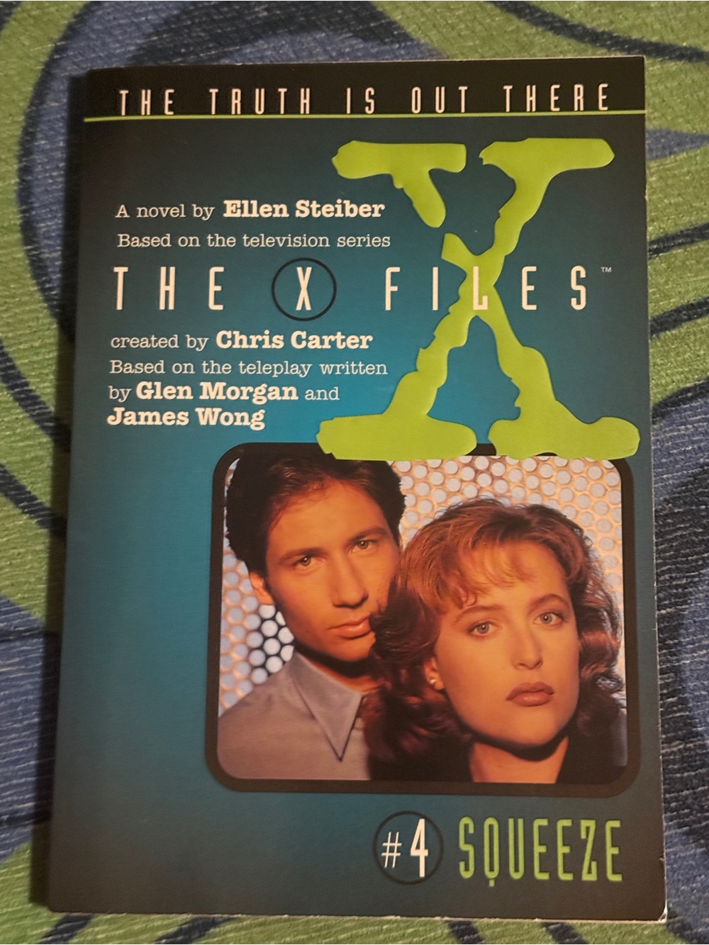 #4 Squeeze Kids Book - Blue/Green Cover